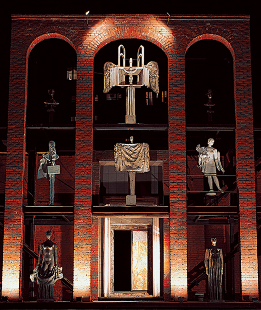 Экскурсия «Прогулки по музею сюрреализма» в Доме Бурганова – события на сайте «Московские Сезоны»