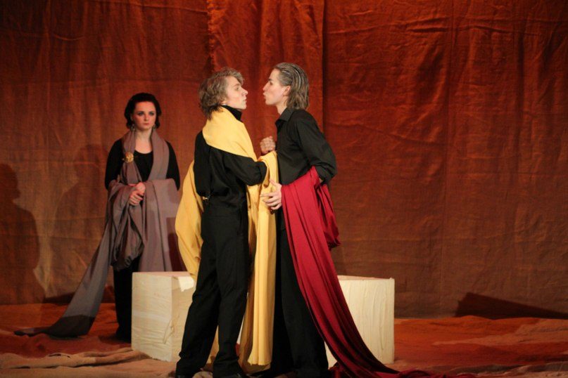 Спектакль «Царь Эдип» в КЦ ЗИЛ – события на сайте «Московские Сезоны»