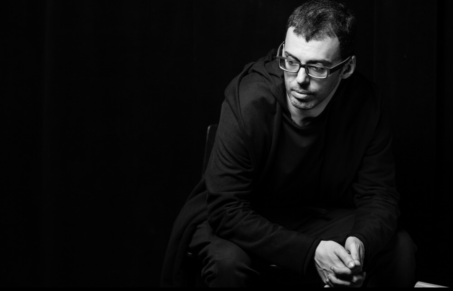 Презентация музыкальной работы Дмитрия Курляндского Non-Lieux – события на сайте «Московские Сезоны»