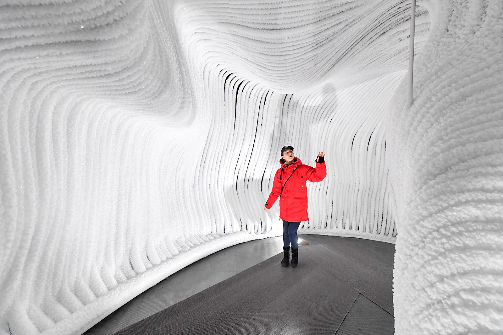 Ледяная пещера в парке «Зарядье» – события на сайте «Московские Сезоны»