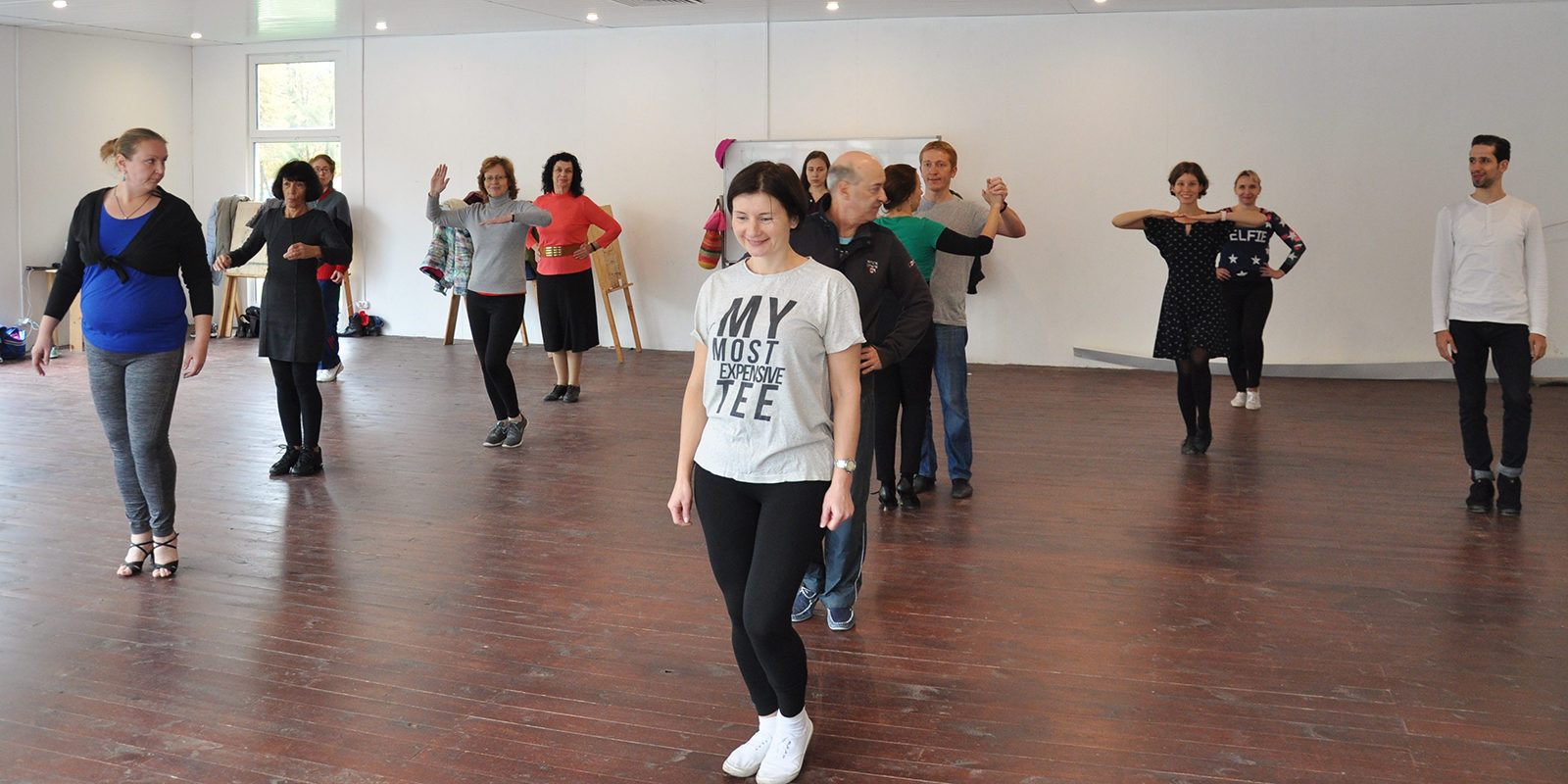 Занятия по зумбе и растяжке в Измайловском парке – события на сайте «Московские Сезоны»