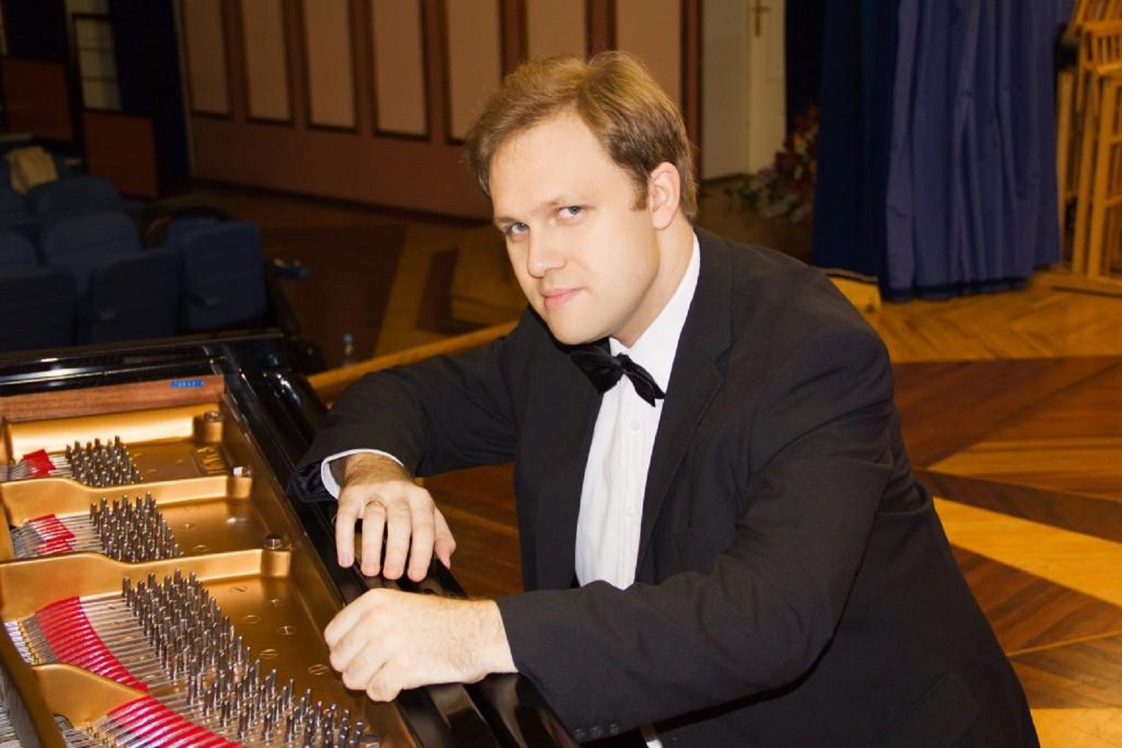 «Музыка для фортепиано. Лунная соната и осенние листья» в музее-заповеднике «Царицыно» – события на сайте «Московские Сезоны»