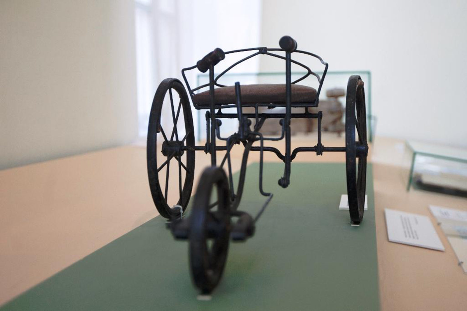 Экскурсия на жестовом языке по экспозиции «Дачное Царицыно» – события на сайте «Московские Сезоны»