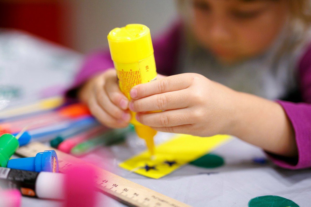 Мастер-класс «Радужный зонтик» в КЦ «Киевский» – события на сайте «Московские Сезоны»