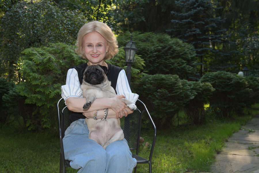 Встреча «#ЛитМост: Дарья Донцова» в библиотеке № 3 – события на сайте «Московские Сезоны»