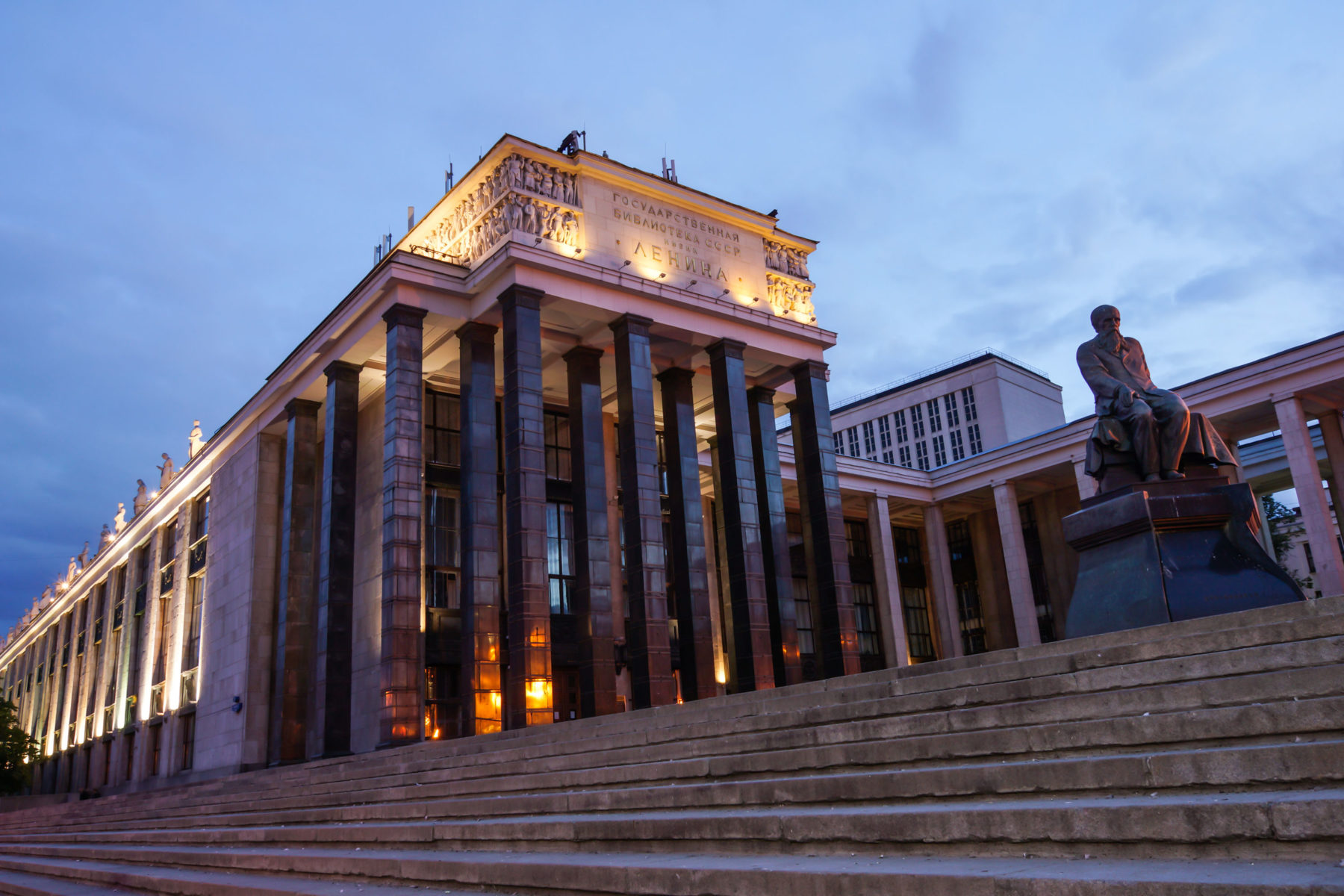 Выставка плакатов, посвящённая теме противодействия коррупции в РГБ – события на сайте «Московские Сезоны»