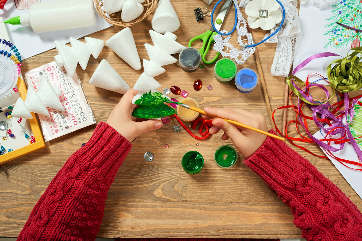 Конкурс новогодних елок в галерее-мастерской «Варшавка» – события на сайте «Московские Сезоны»