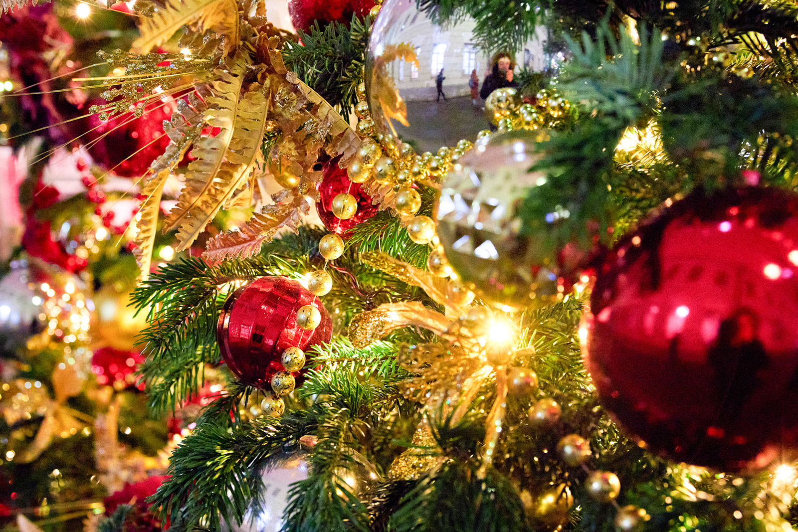 Новогодняя пешеходная экскурсия по Москве – события на сайте «Московские Сезоны»