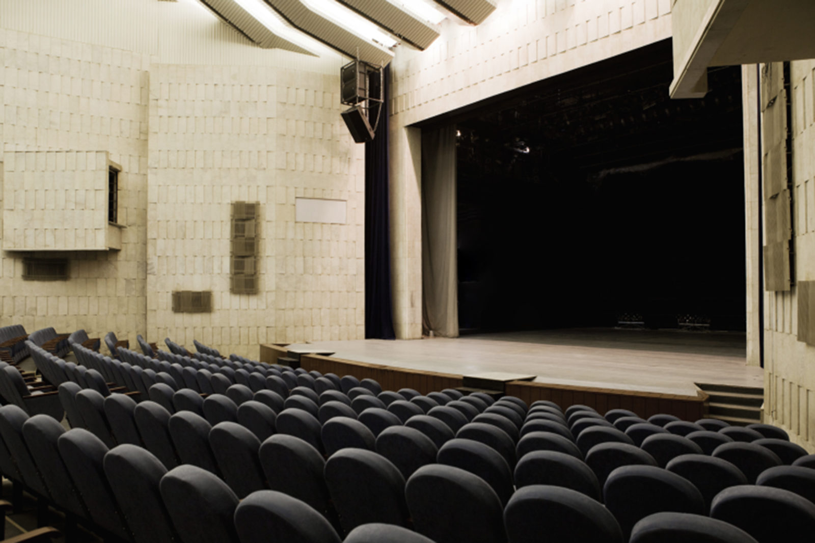 Новогодний фестиваль документального кино Razbeg.FEST в Культурном центре ЗИЛ – события на сайте «Московские Сезоны»