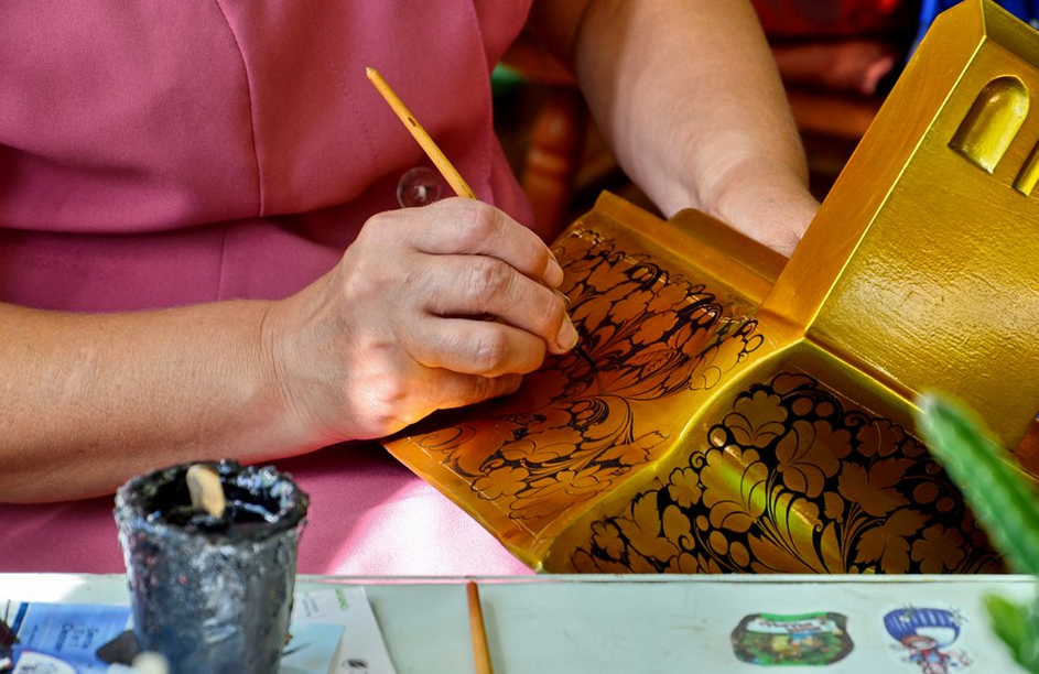 Мастер-класс «Хохломской эскиз» в КЦ «Яковлевское» – события на сайте «Московские Сезоны»