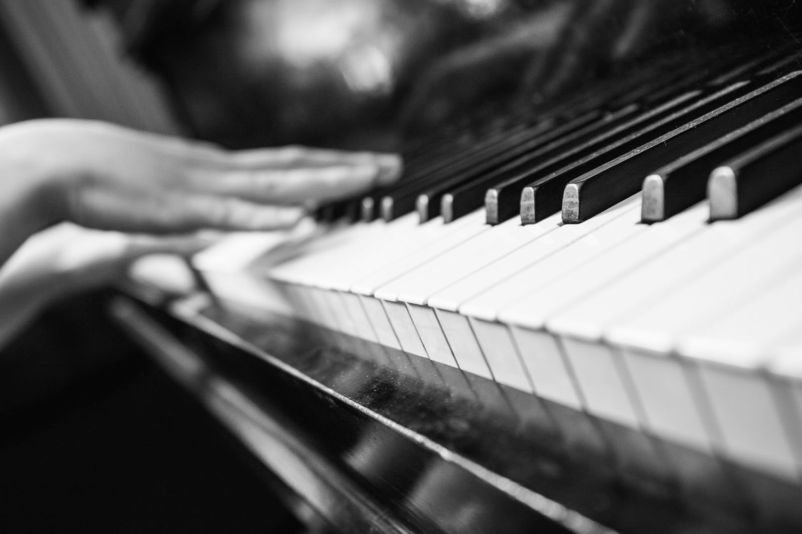 Концерт «Вечер танго» в галерее «Здесь на Таганке» – события на сайте «Московские Сезоны»