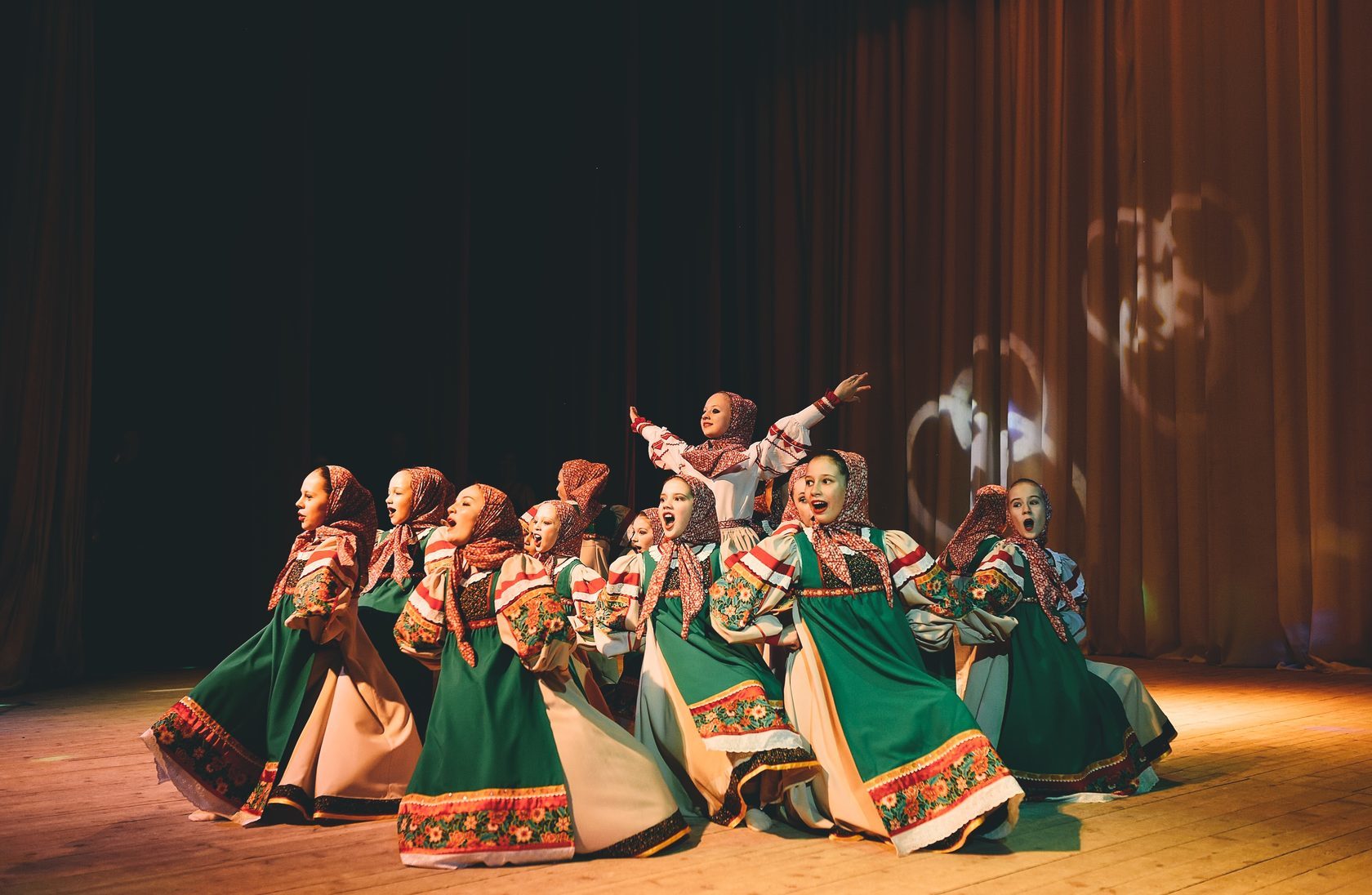 III открытый фестиваль «Золотые россыпи» в КЦ «Яковлевское» – события на сайте «Московские Сезоны»