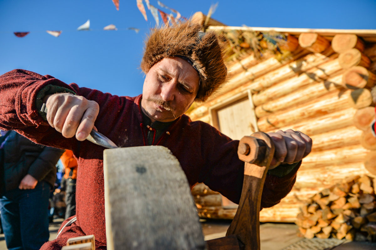 Ремесленные мастерские на переходе от площади Революции к Манежной площади – события на сайте «Московские Сезоны»
