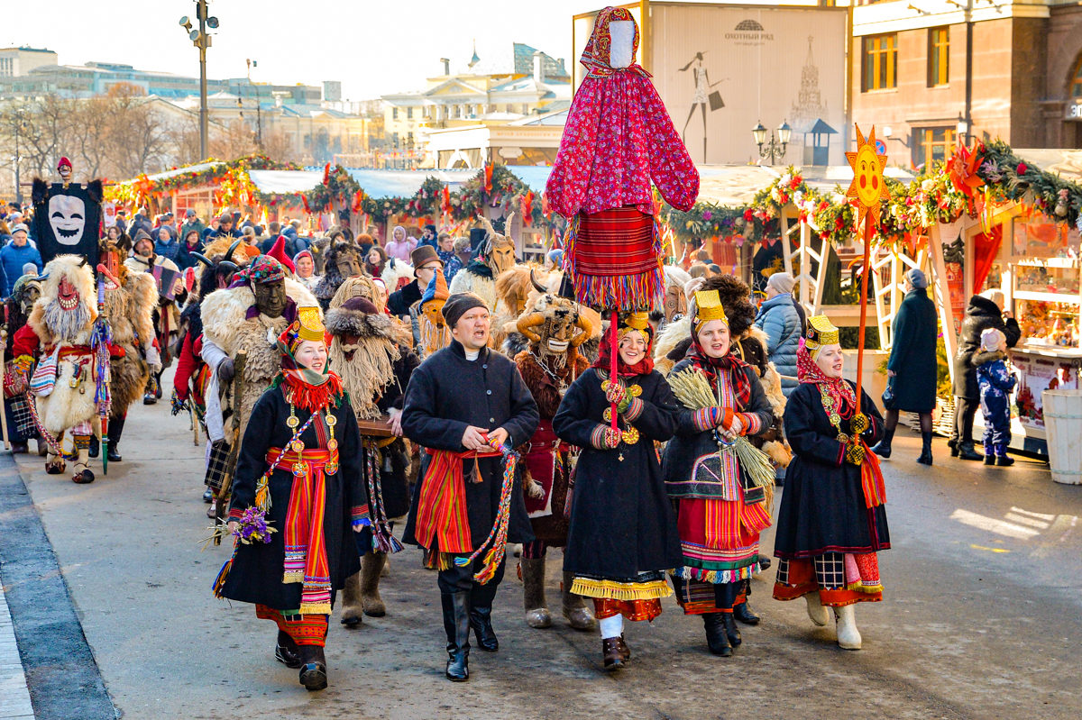 Фестиваль окрутников на площади Революции – события на сайте «Московские Сезоны»