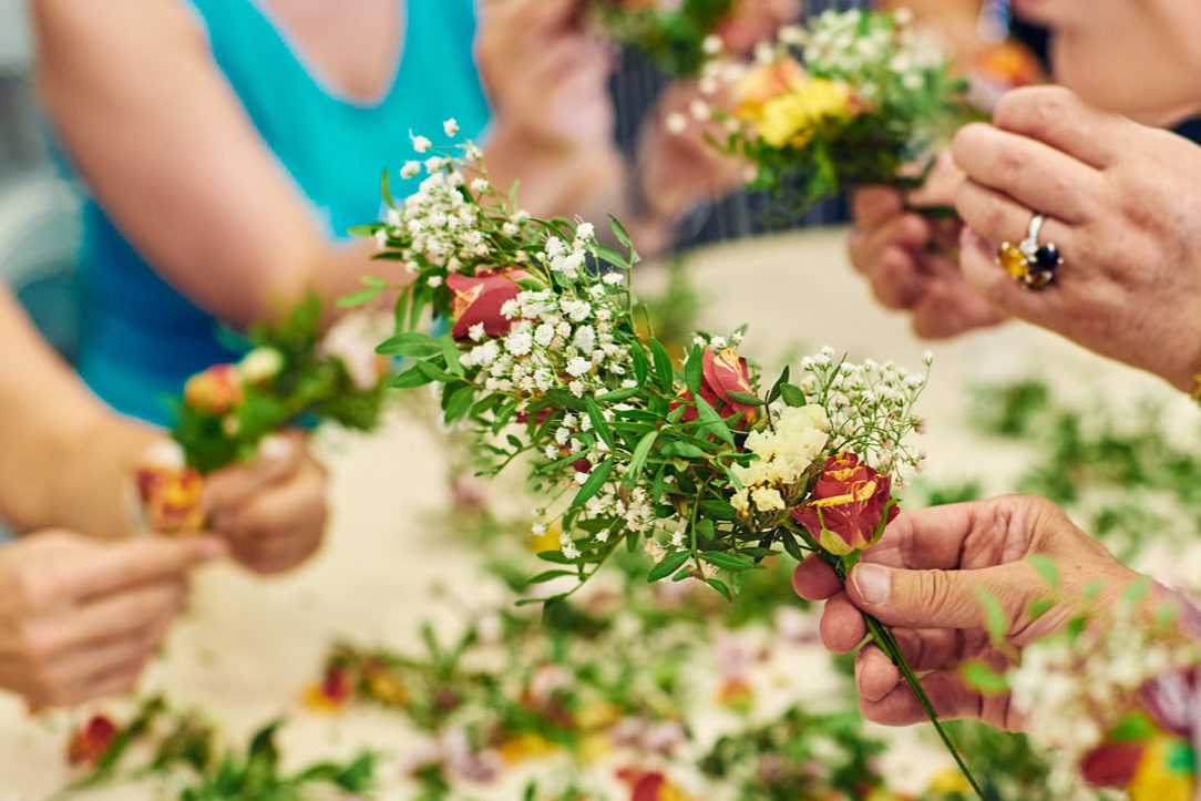Собираем цветочные композиции и готовим сладости на Школьной улице – события на сайте «Московские Сезоны»