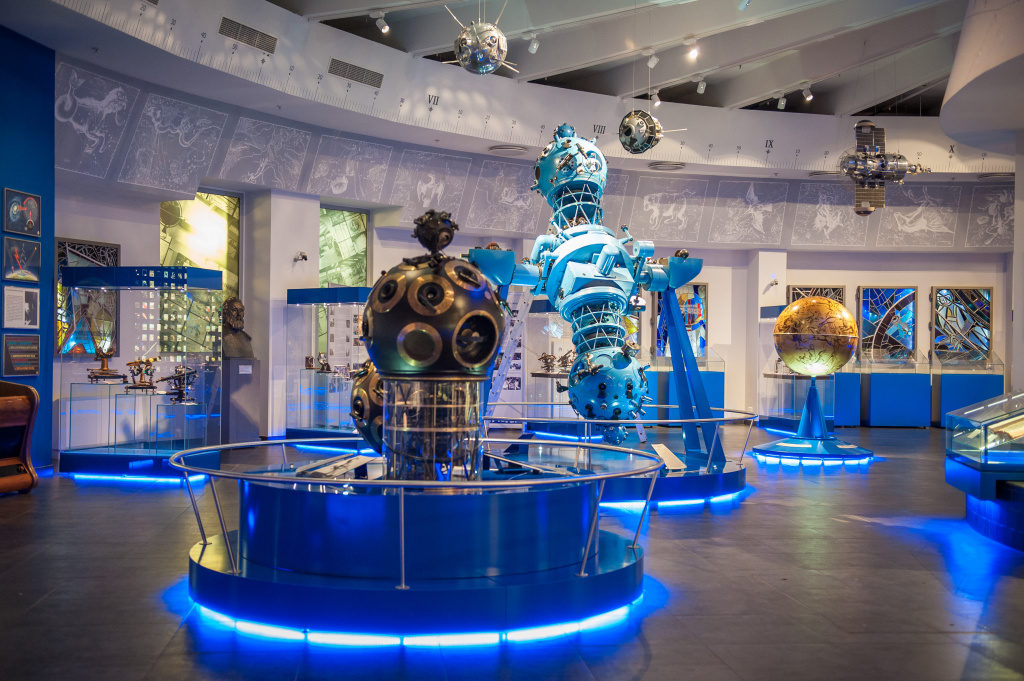 Онлайн-экскурсия по классическому музею Урании – события на сайте «Московские Сезоны»