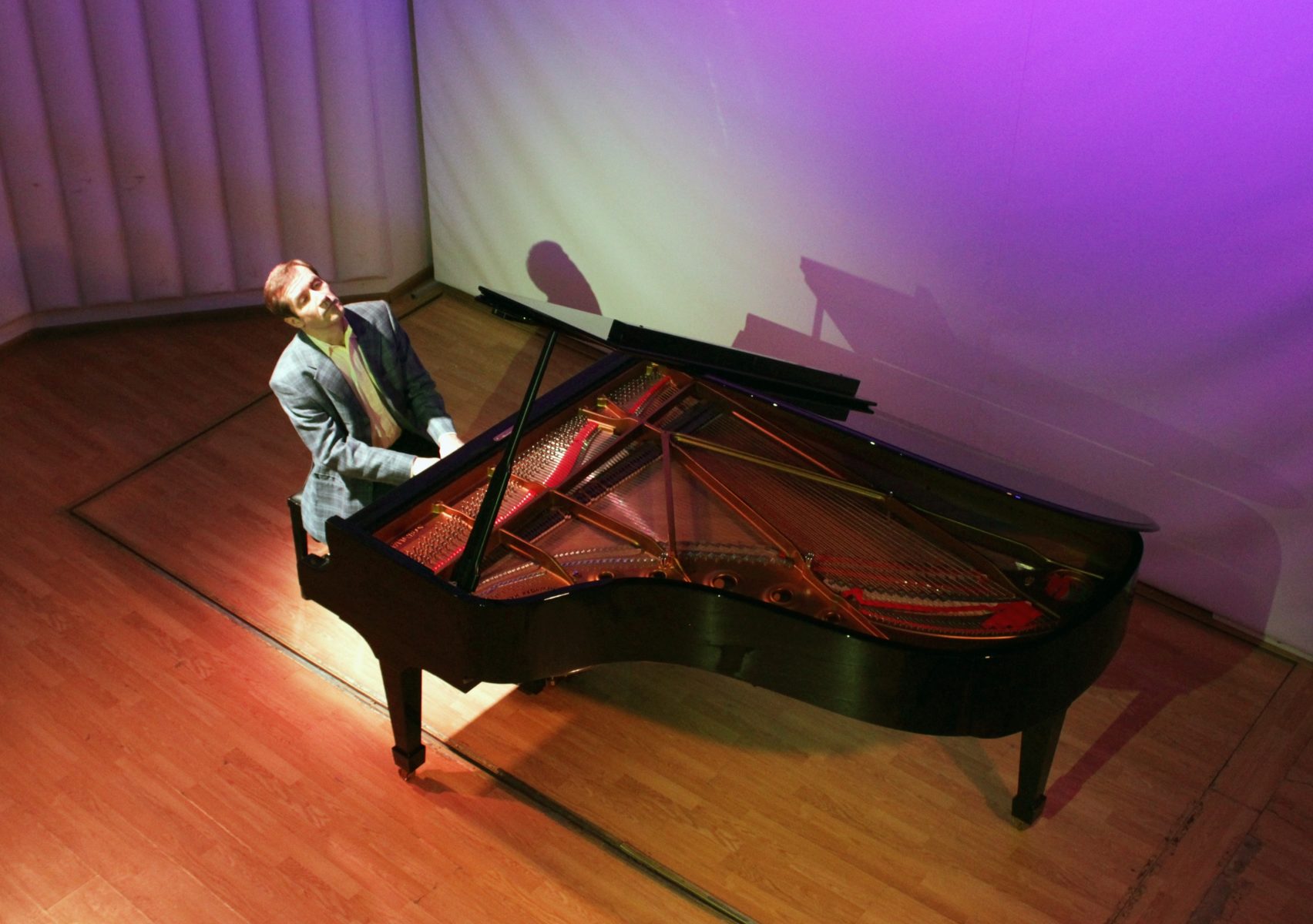 Показ записи творческой встречи с Николаем Луганским на YouTube-канале Музея Скрябина – события на сайте «Московские Сезоны»