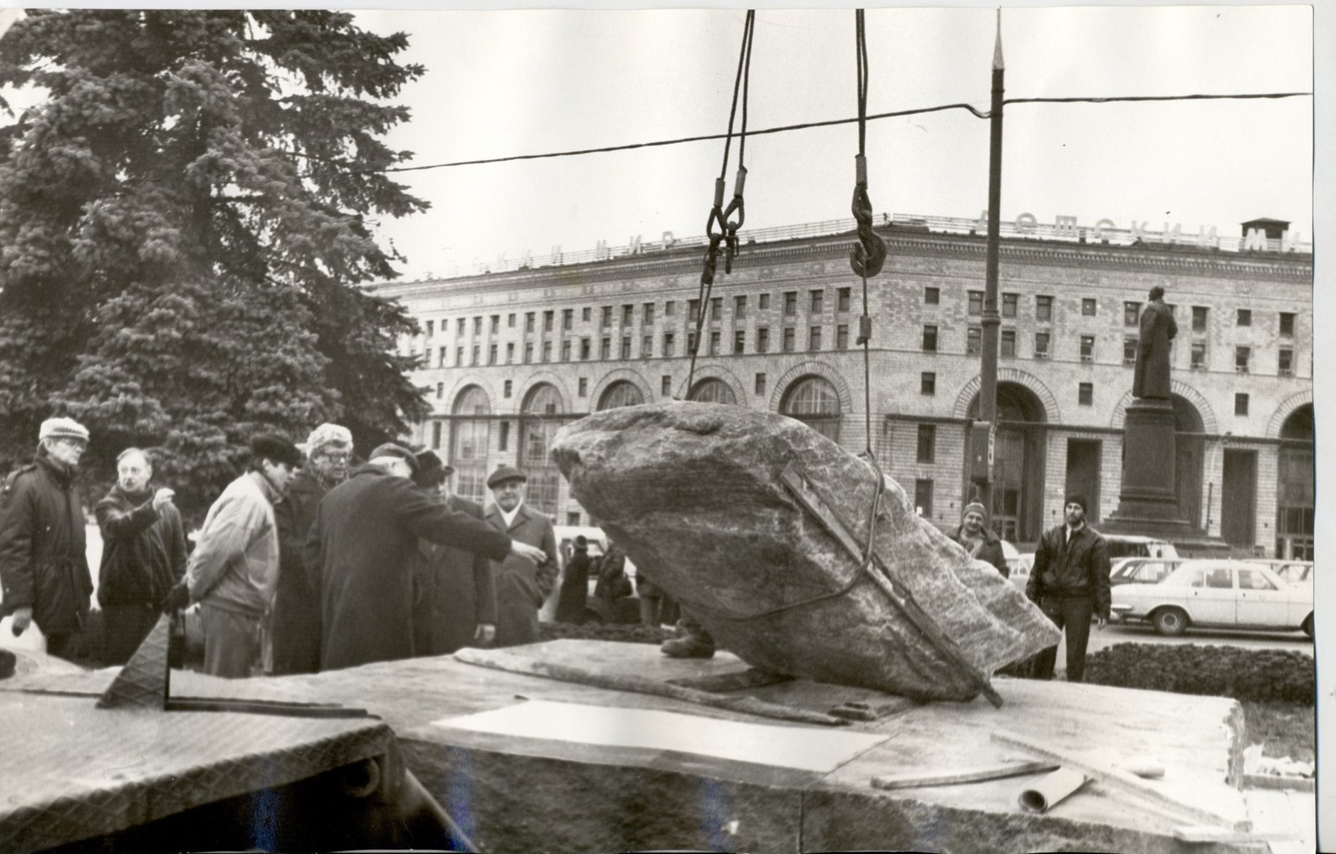 Виртуальная экскурсия «От Соловецкого камня к Стене скорби» – события на сайте «Московские Сезоны»