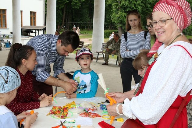 Онлайн-конкурс «Есть имена, как солнце…» – события на сайте «Московские Сезоны»