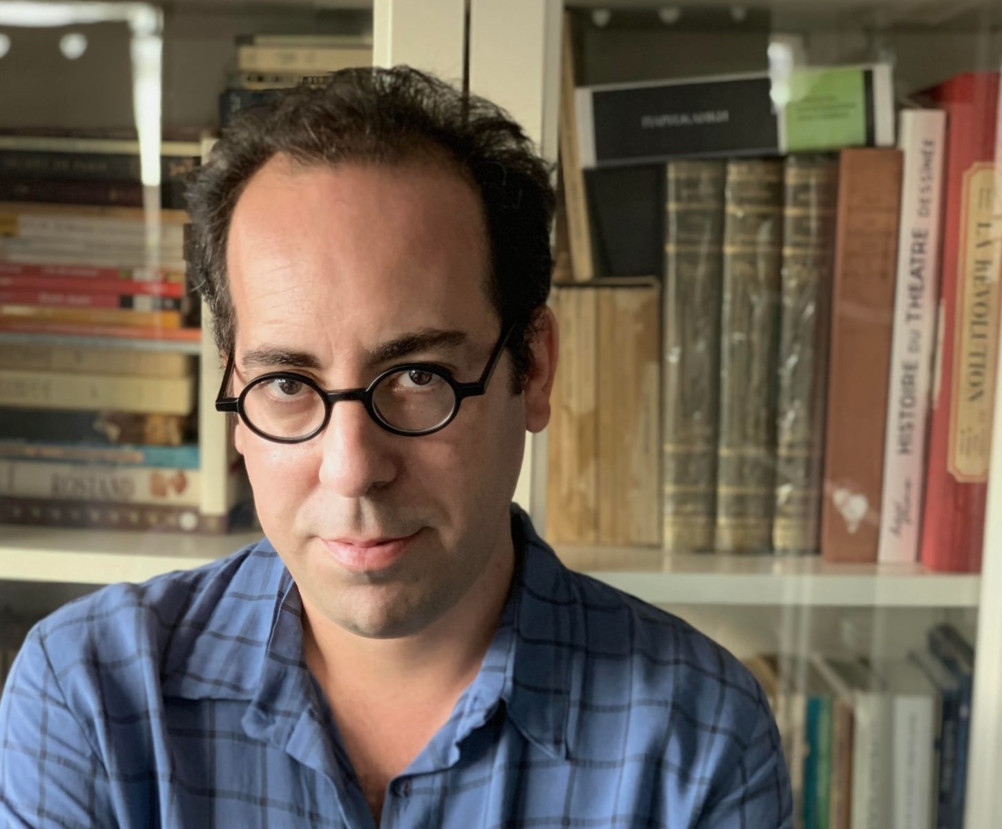 Беседа «Изоляция и солидарность» с писателем Рои Хеном – события на сайте «Московские Сезоны»