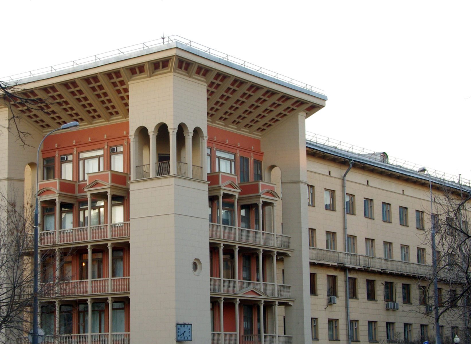 Онлайн-программа «Виталий Сусленков. Города мира в «московском зеркале». Лекция первая» – события на сайте «Московские Сезоны»