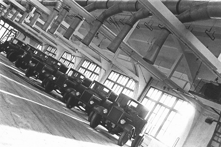 Выставка «Дом для машин. Бахметьевский и другие гаражи» в Еврейском музее – события на сайте «Московские Сезоны»