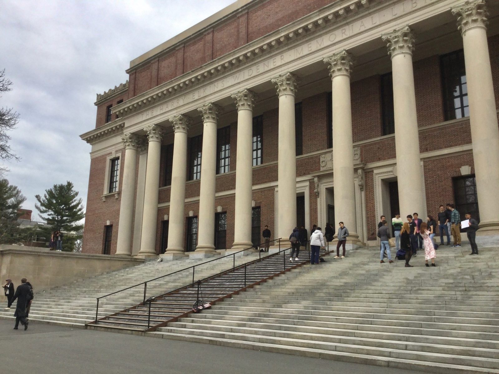 Онлайн-лекция «Цифровые ресурсы для славистов в фондах Гарвардской библиотеки» – события на сайте «Московские Сезоны»