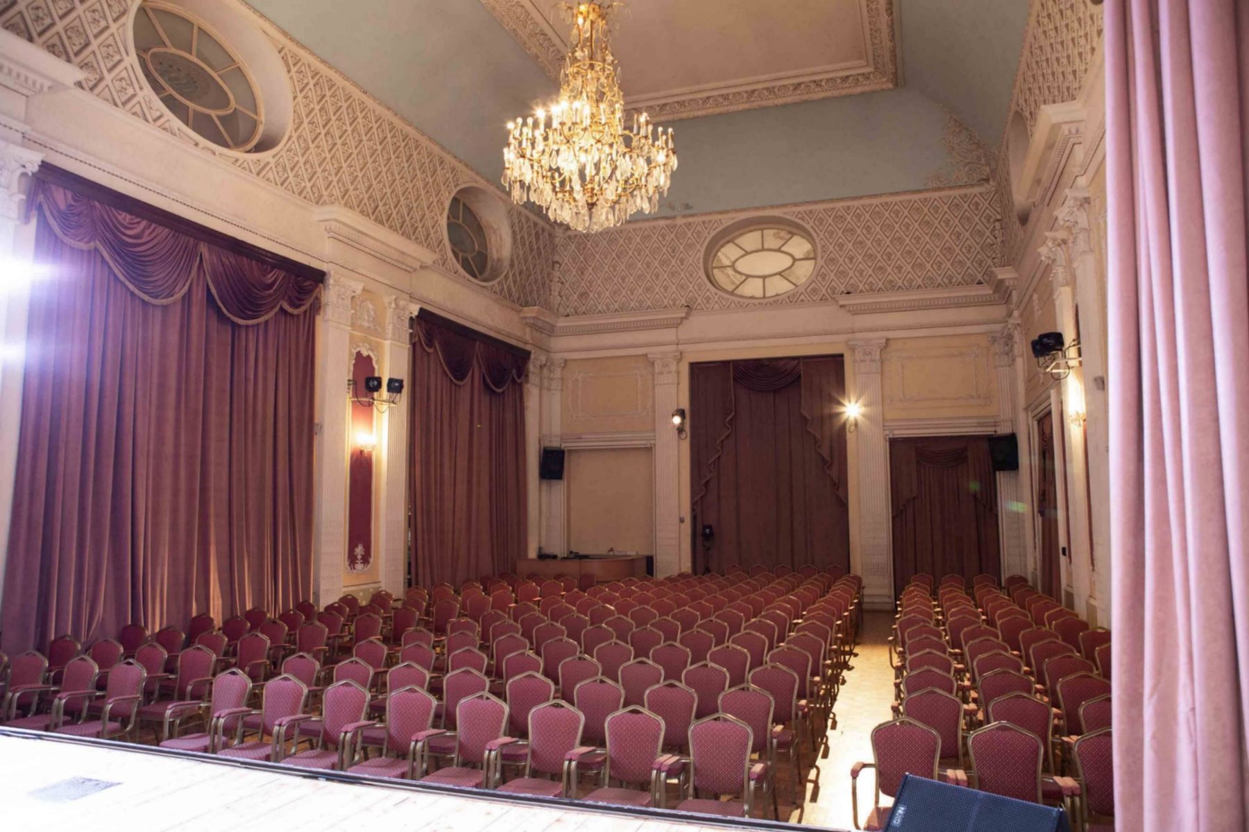 Концерт «Песни кино» в Москонцерте на Пушечной  – события на сайте «Московские Сезоны»