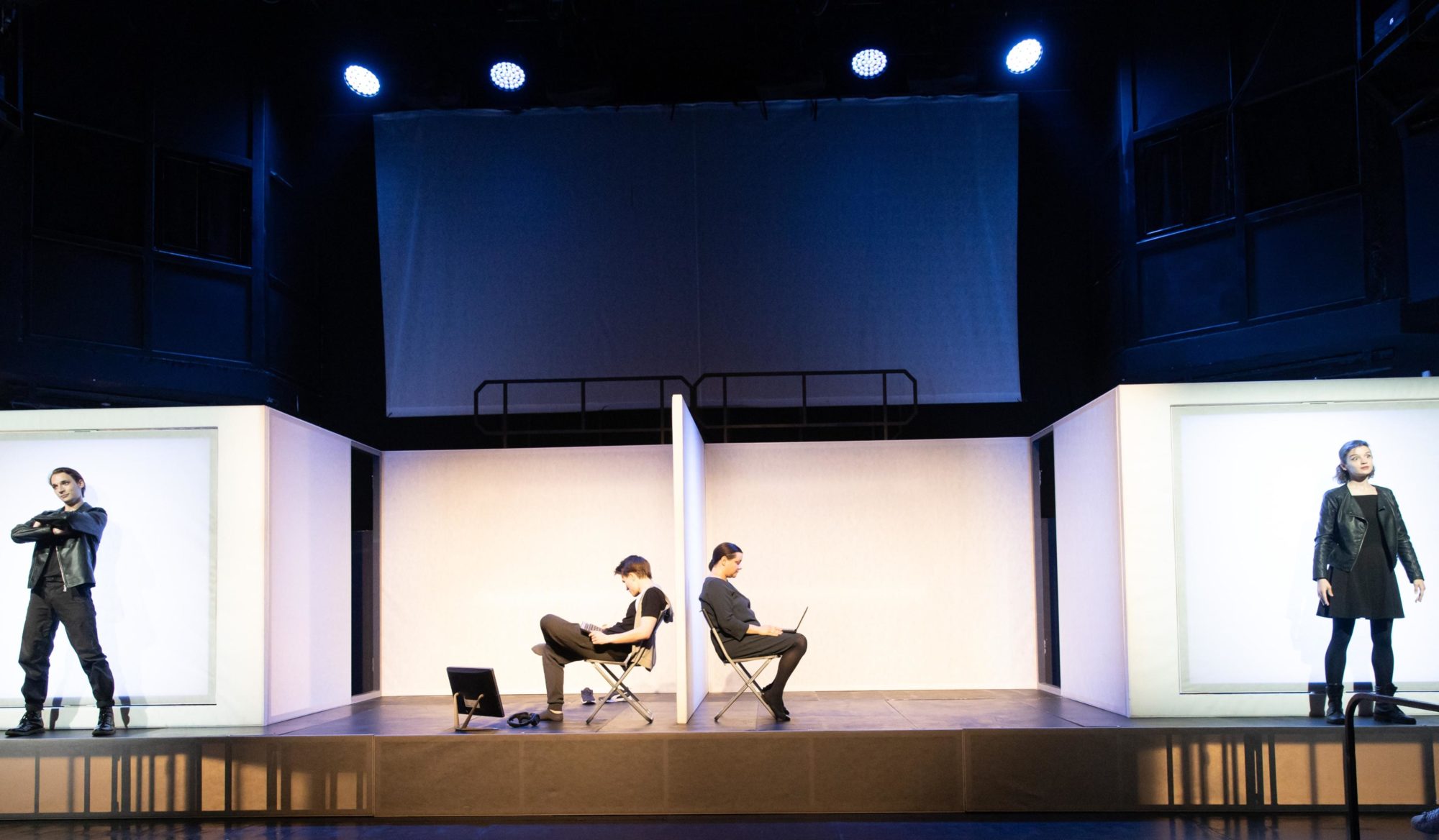 Спектакль «Это все она» в Театральном центре «На Страстном» – события на сайте «Московские Сезоны»