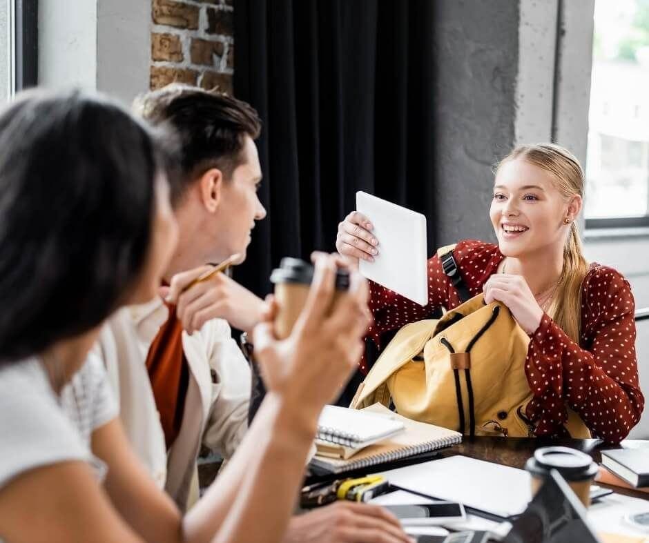 Встреча в разговорном клубе «Практика» в КЦ «Марьина Роща» – события на сайте «Московские Сезоны»