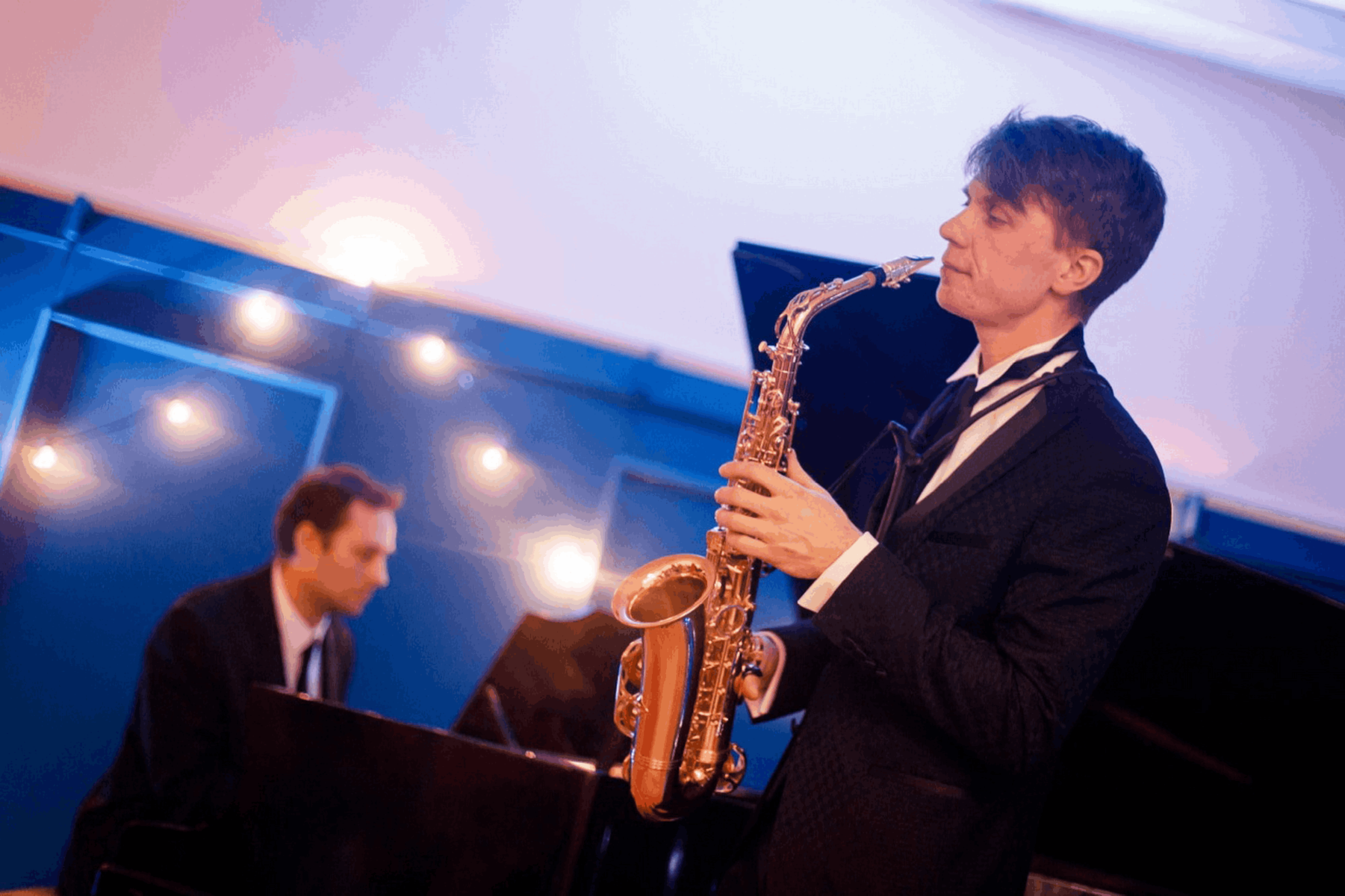 Концерт «Рисуем джаз с Юрием Персиановым» в Центральной библиотеке № 249 – события на сайте «Московские Сезоны»