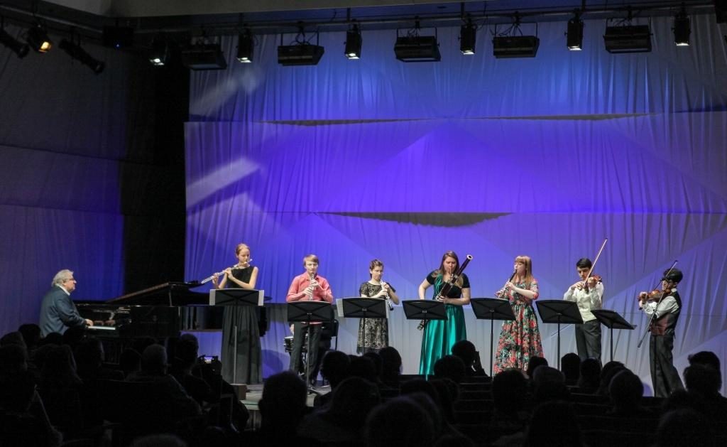 Концерт стипендиатов Международного благотворительного фонда Владимира Спивакова в Московском концертном зале «Зарядье» – события на сайте «Московские Сезоны»