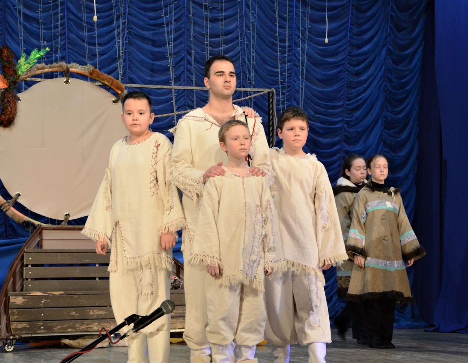 Спектакль «Пегий пес, бегущий краем моря…» в ДК «Михайловское» – события на сайте «Московские Сезоны»