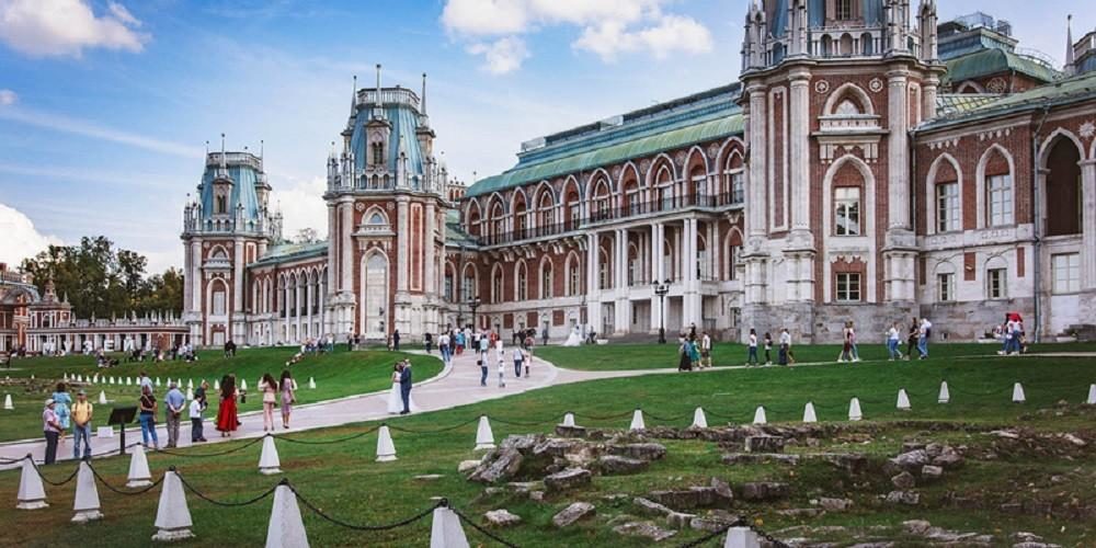 Экспозиции Большого дворца и Хлебного дома – события на сайте «Московские Сезоны»