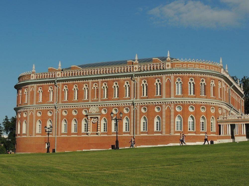 Экспозиции Большого дворца и Хлебного дома – события на сайте «Московские Сезоны»