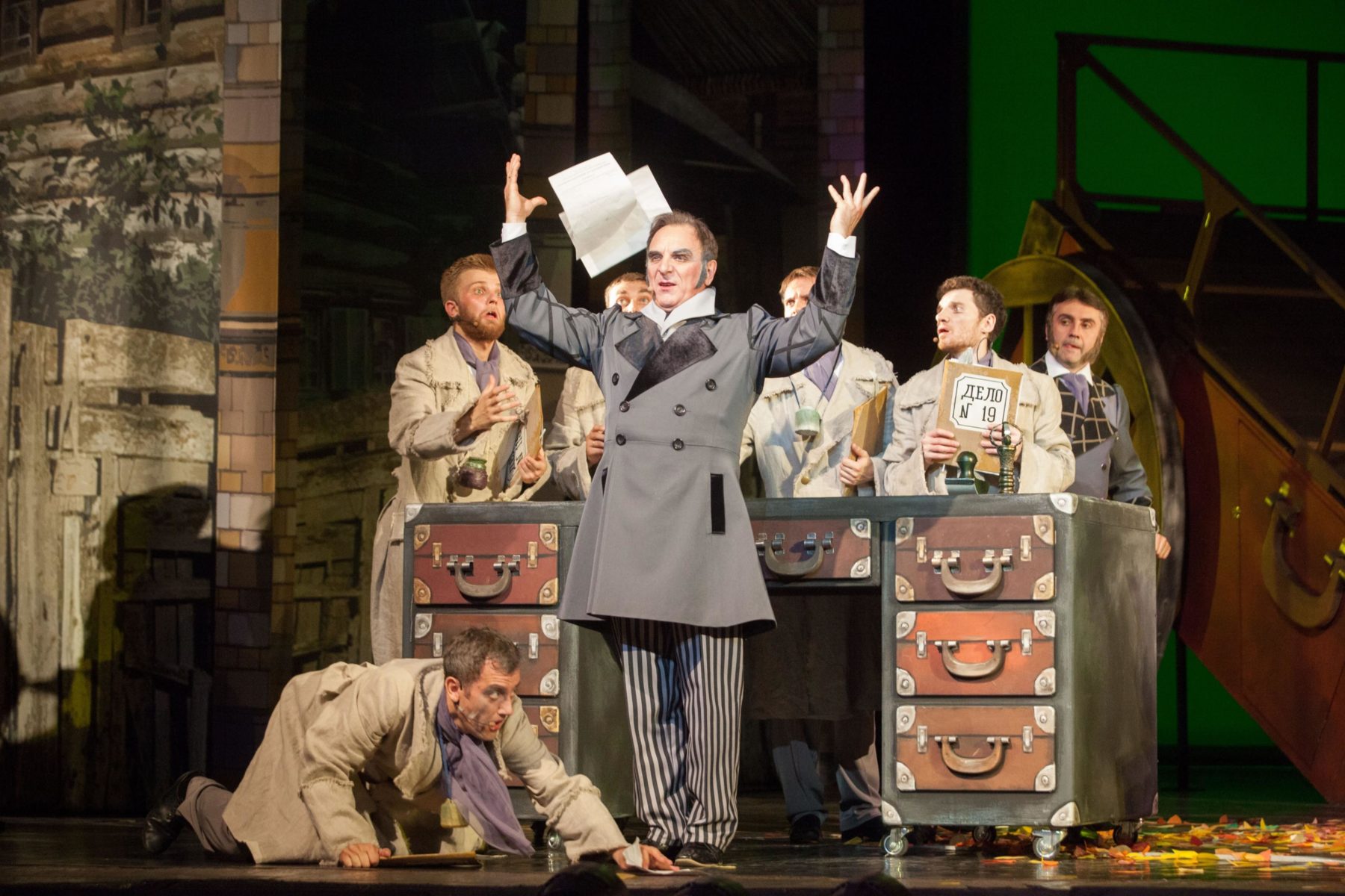 Спектакль «Мертвые души» в Театре «Геликон-опера» – события на сайте «Московские Сезоны»
