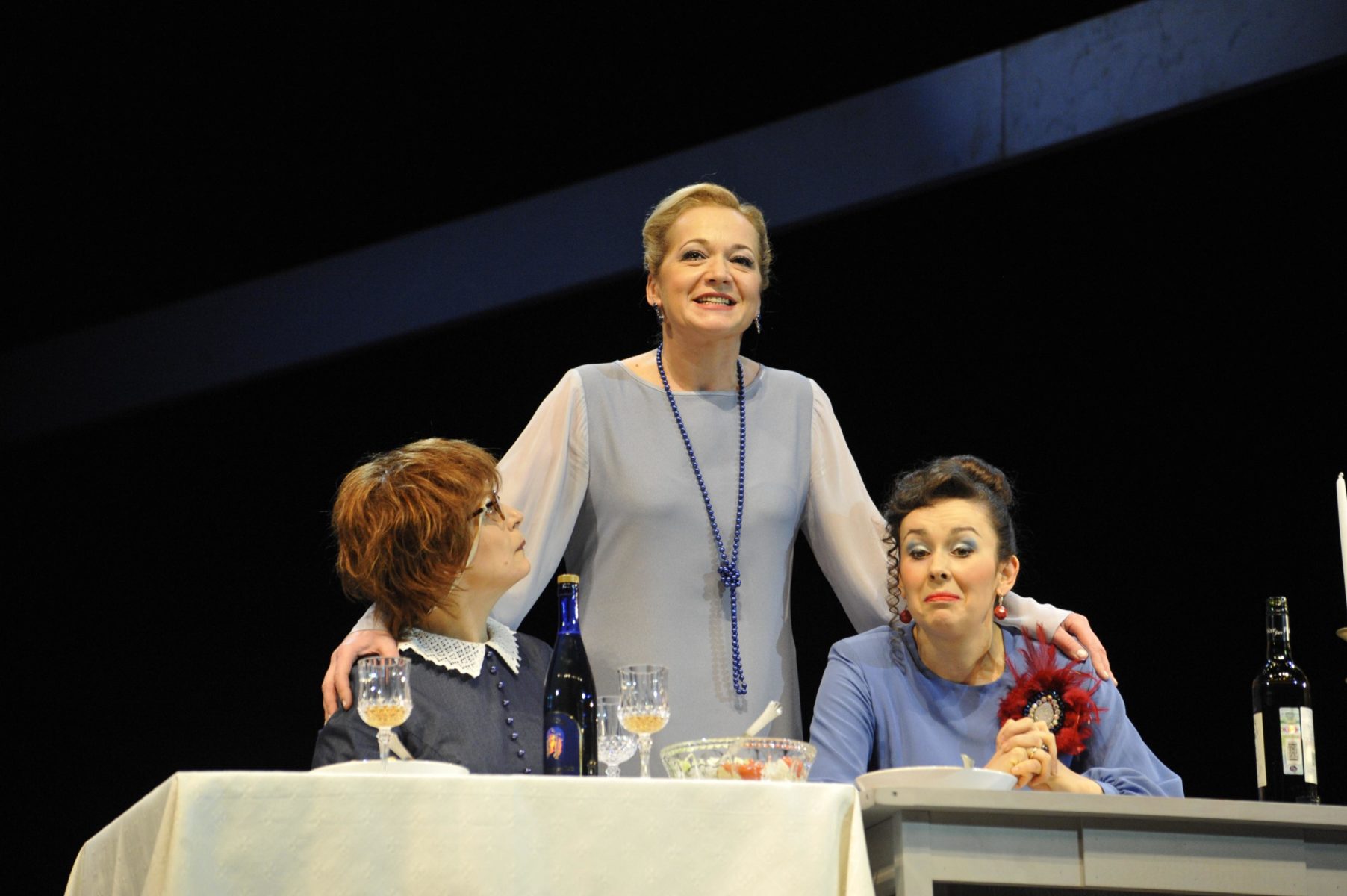 Спектакль «Тремя этажами выше​​​​» в Московском Академическом Театре Сатиры  – события на сайте «Московские Сезоны»