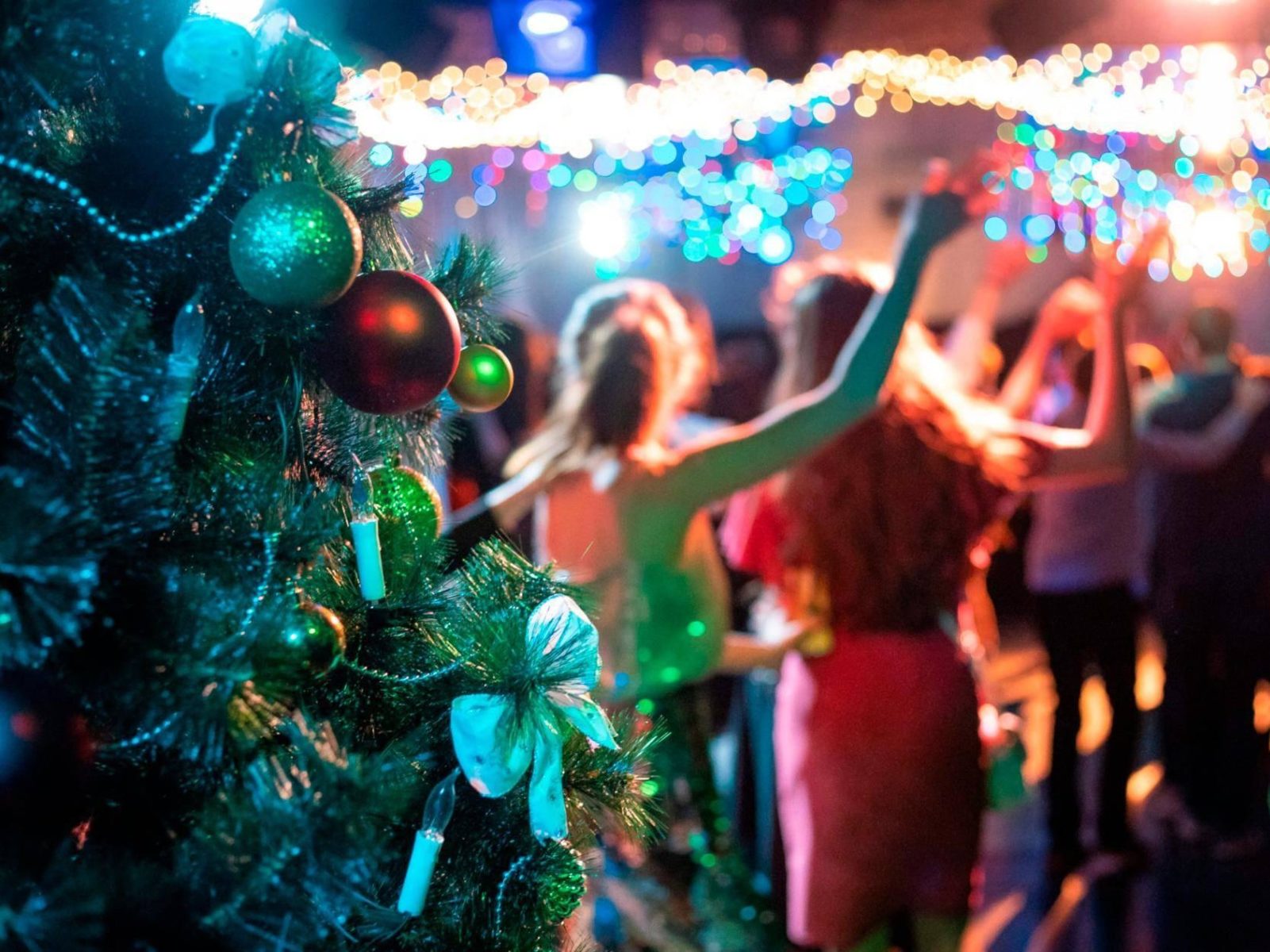 Новогодняя дискотека в ДК «Юность» – события на сайте «Московские Сезоны»