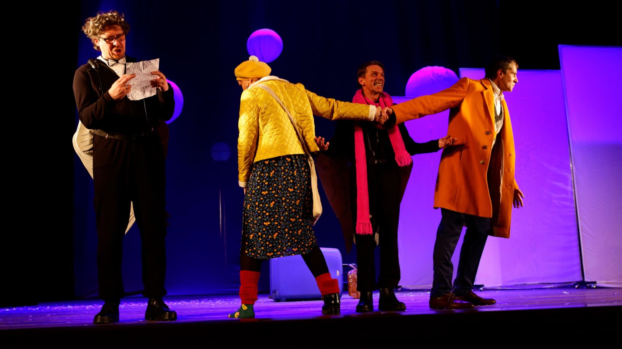 Спектакль «Когда ангелы шутят» в Академическом театре «Русская песня» – события на сайте «Московские Сезоны»