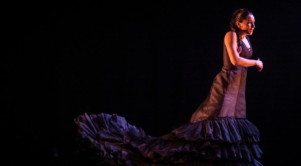 Фламенко-спектакль Паулы Комитре «Открытая сцена» в Академическом театре «Русская песня»  – события на сайте «Московские Сезоны»