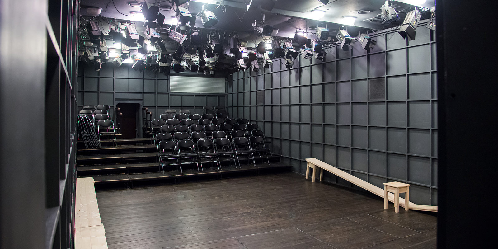 «Причал» в театре «Человек» – события на сайте «Московские Сезоны»