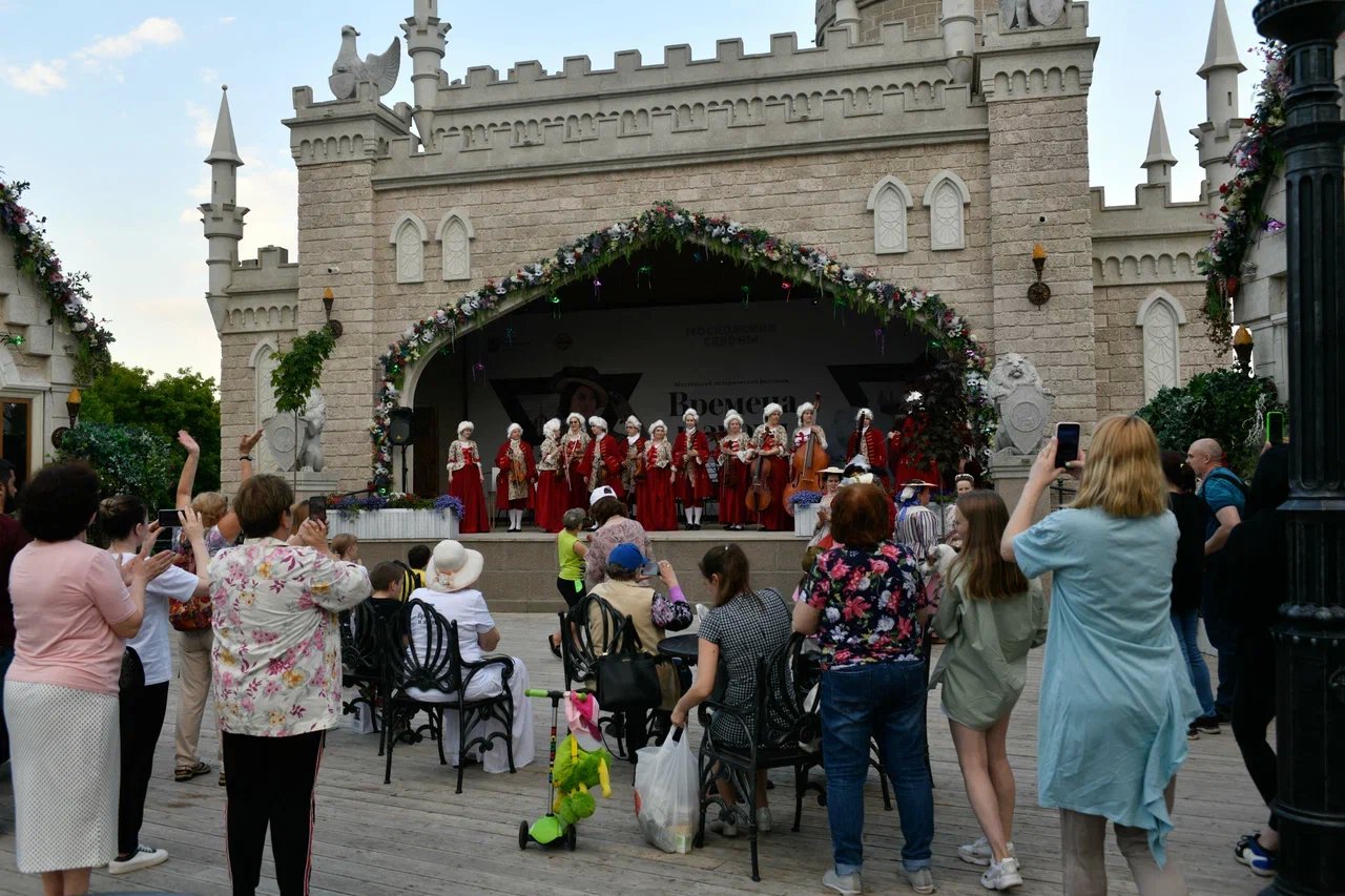 XVIII век. Елизаветинский театр 1749 года  – события на сайте «Московские Сезоны»