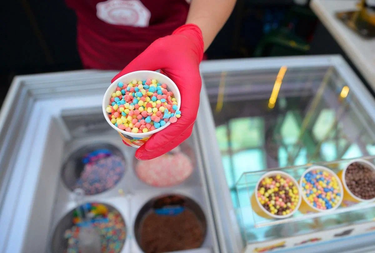 Фотовыставка и ярмарка на переходе от площади Революции к Манежной площади – события на сайте «Московские Сезоны»