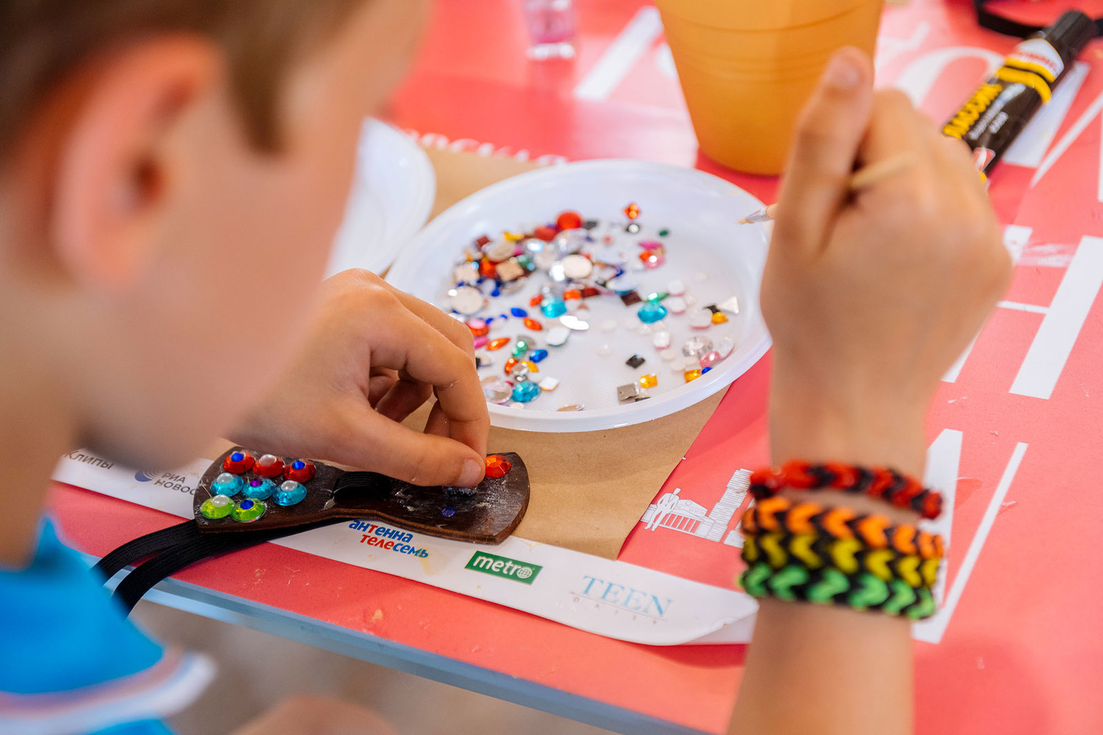 Летняя школа творчества на площади Революции – события на сайте «Московские Сезоны»