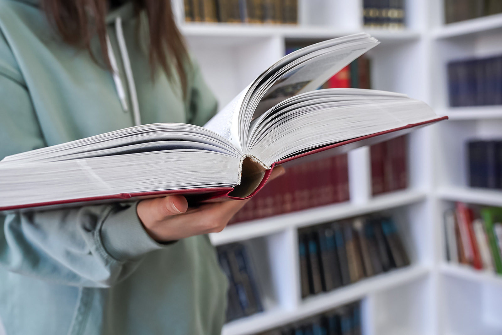 Обсуждение романа «Служба доставки книг» в культурном центре «Оптимист» – события на сайте «Московские Сезоны»