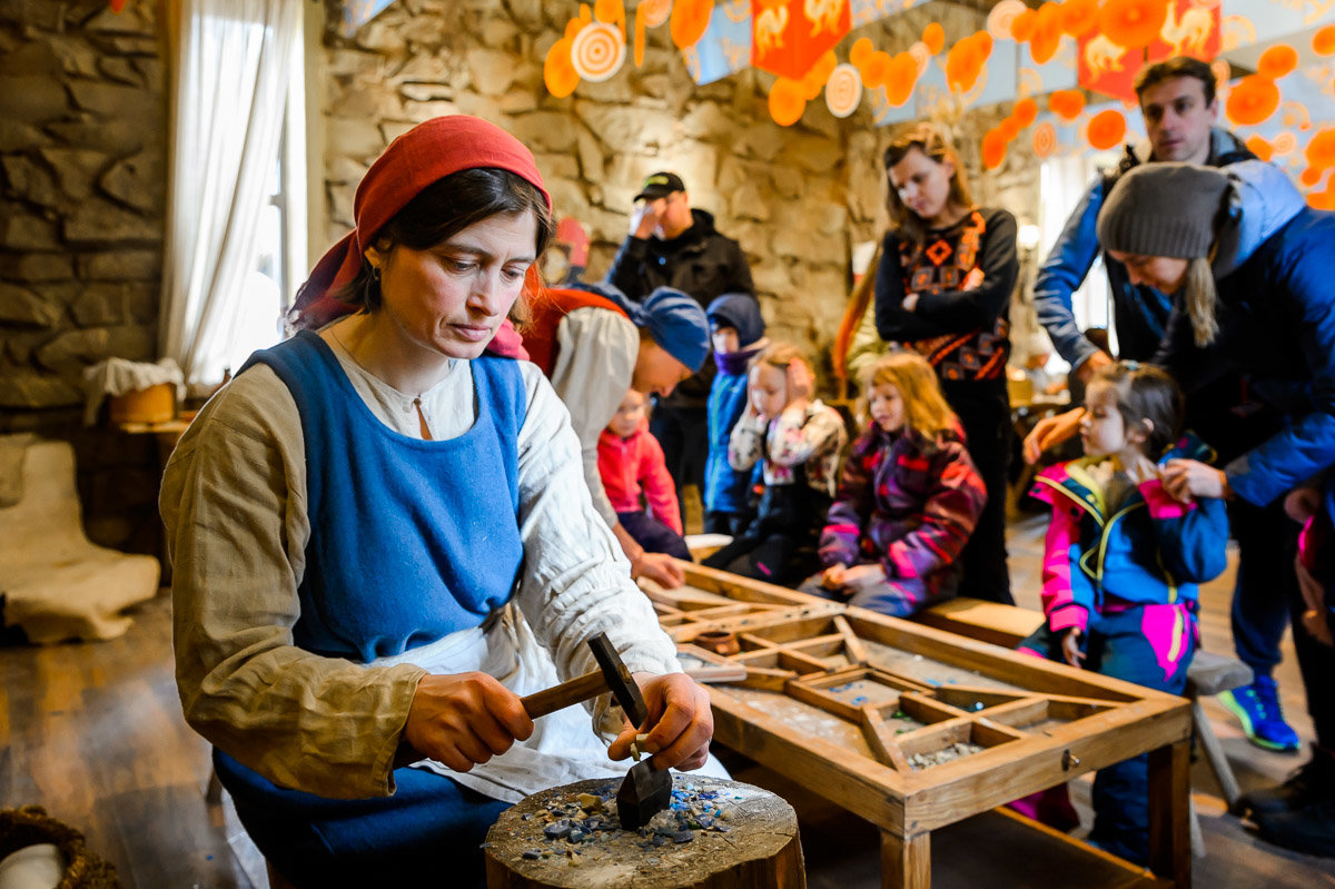 Гончарная мастерская и шоу на офирах в Гольяново – события на сайте «Московские Сезоны»