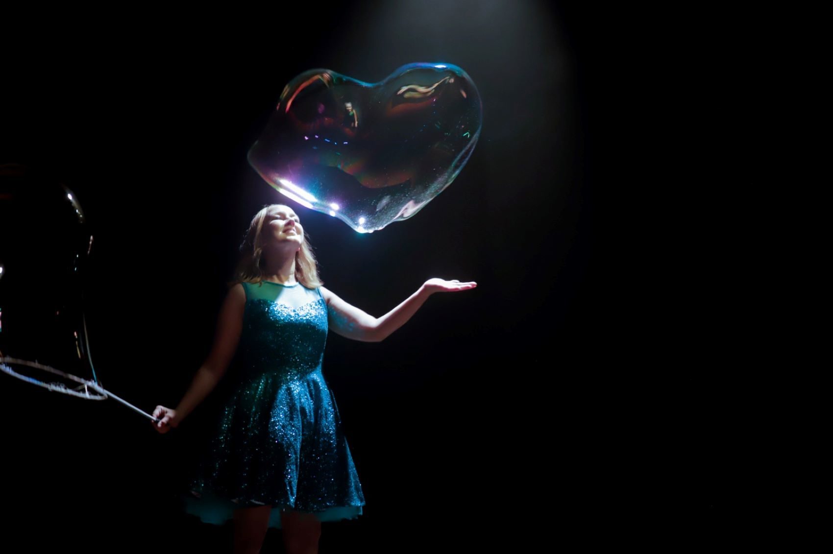 «Загадочные мыльные пузыри» в детском центре имени Х.К. Андерсена – события на сайте «Московские Сезоны»