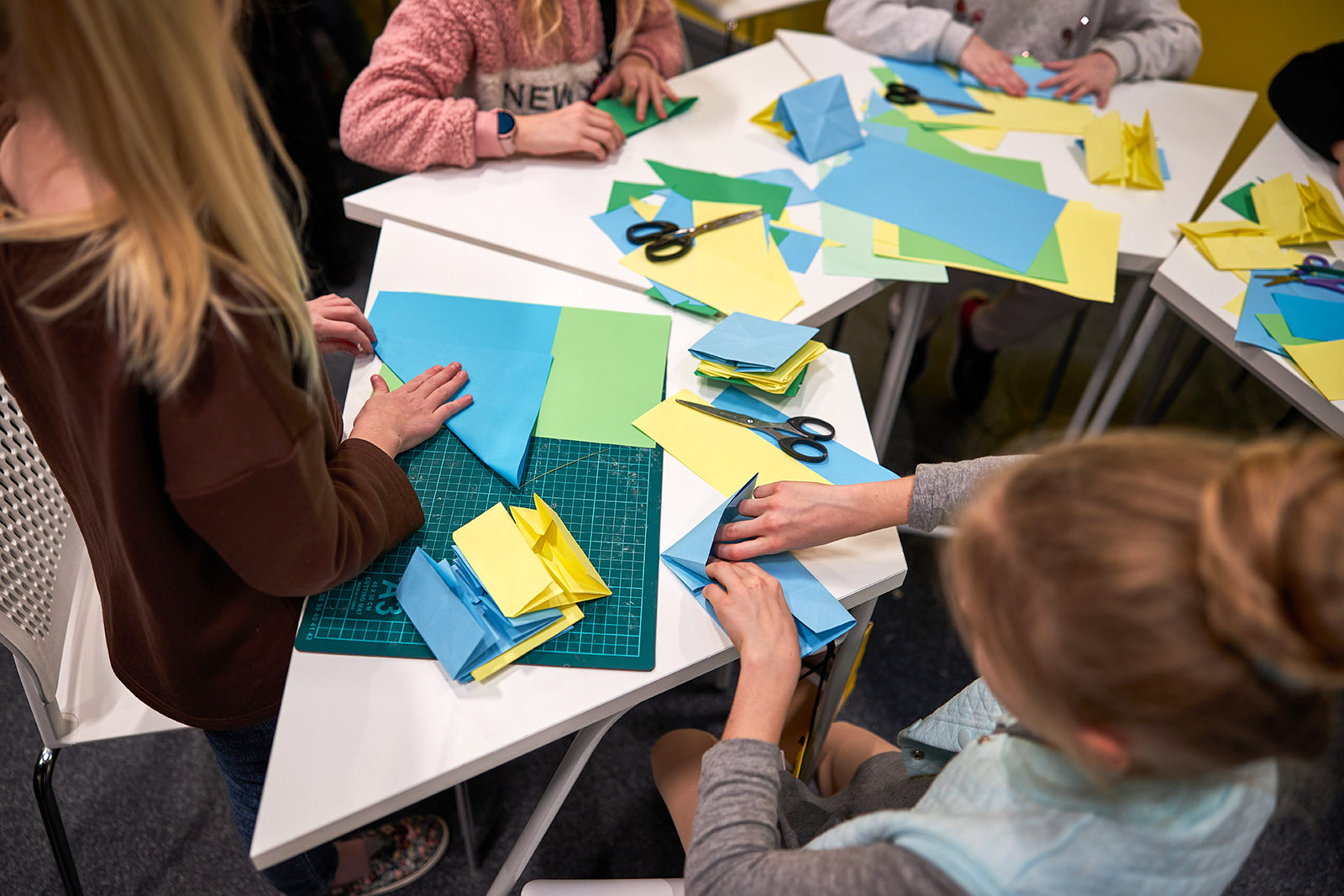 «Мир вокруг большой и разный» в библиотеке № 241 – события на сайте «Московские Сезоны»