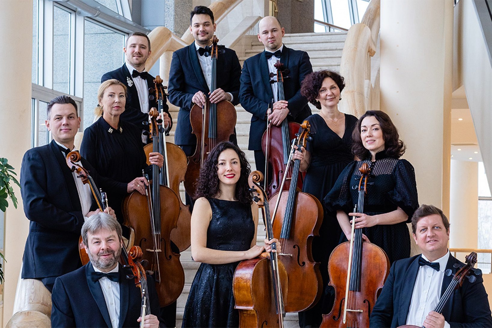 «Rockin’Cellos. Хиты рока для 10 виолончелей» в Московском международном доме музыки – события на сайте «Московские Сезоны»