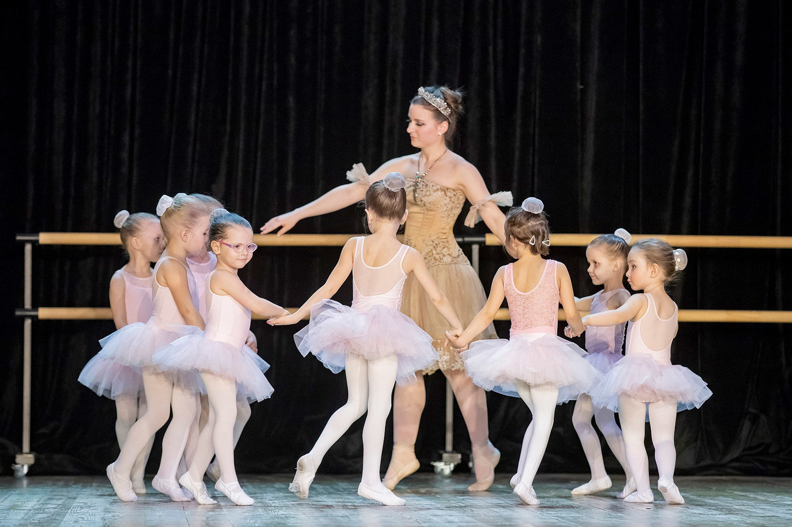 «Лето с балетом» в культурном центре «Онежский» – события на сайте «Московские Сезоны»